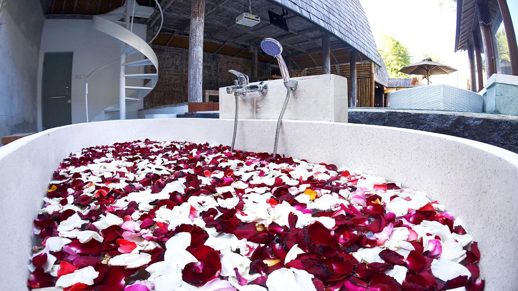 Promo! Private Vacation Rentals Villa, 2 Pools,4 Bedrooms,4 Bathrooms, Bali Seminyak 外观 照片